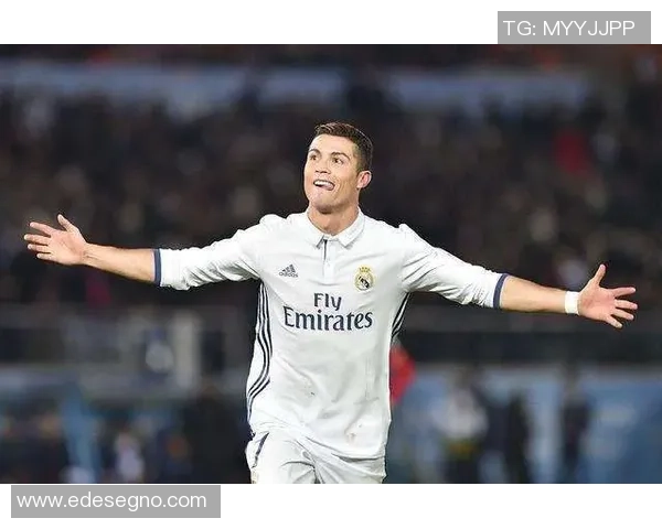 足球明星传奇:从梅西到C罗的辉煌历程与成就解析